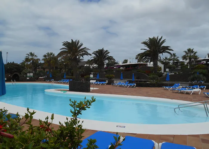 卡萨斯索尔酒店 *